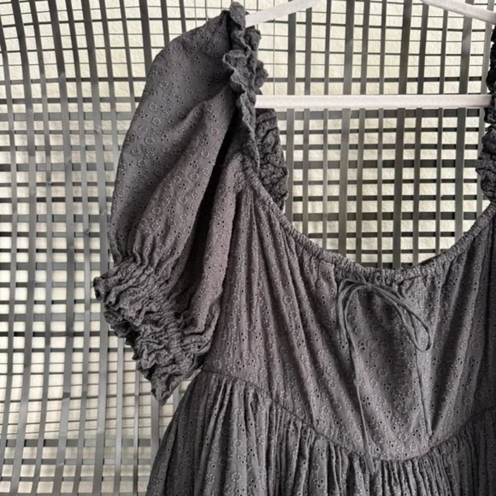 Selkie $305 Beach Day Puff Sleeve Cotton Dress in Adorable Black Eyelet 💃🏻MED - Picture 2 of 4